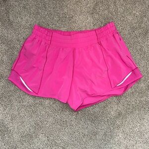 Lululemon Hotty Hot High-Rise 2.5"